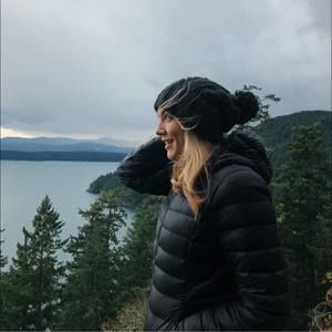 Meet your Posher, Hannah